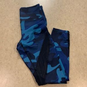 Zyia blue camo leggings